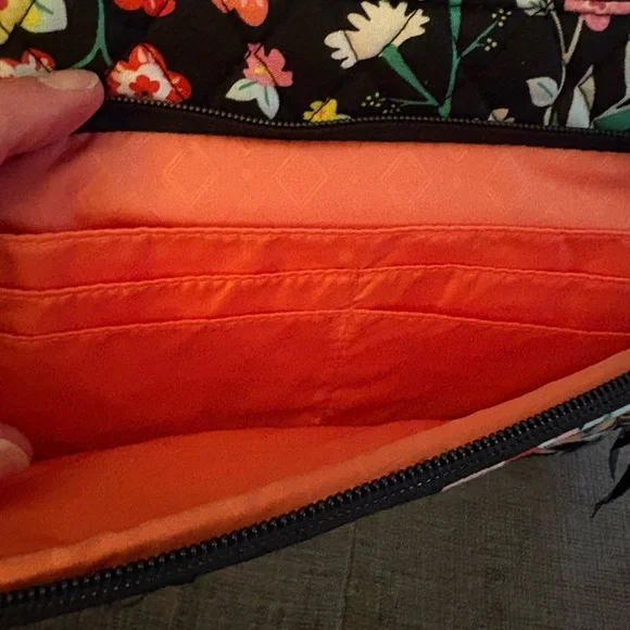 Vera Bradley Black Floral Crossbody Bag - Picture 3 of 6